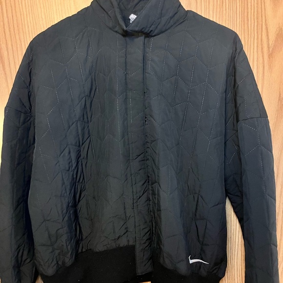 Nike Jackets & Blazers - Nike Black Quilted Puffer Jacket